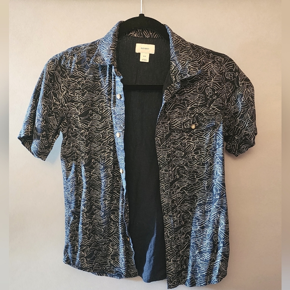 Boys Linen Shirt. Size 8 in perfect condition